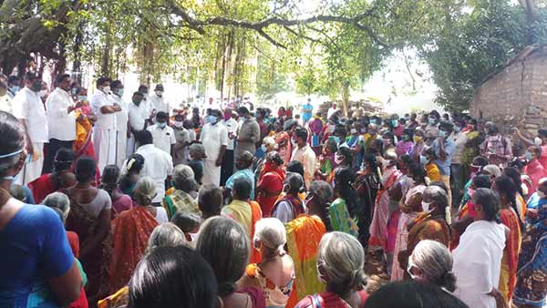 Dmk District Secretaries Conducted Grama sabha meeting in the shade of tree Dmk District Secretaries Conducted Grama sabha meeting in the shade of tree