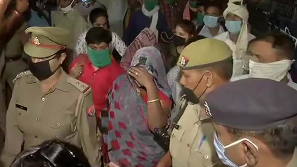 Hathras Family To Appear Before Allahabad High Court today Hathras Family To Appear Before Allahabad High Court today