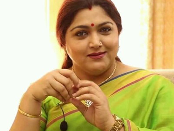 கவர்ச்சி அரசியல்