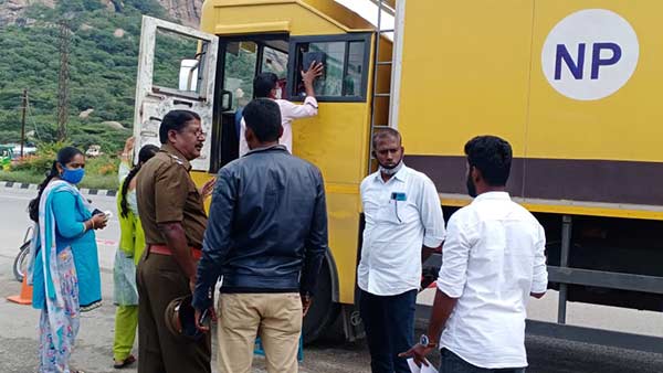 MI mobile phones stolen from trucks near Hosur MI mobile phones stolen from trucks near Hosur