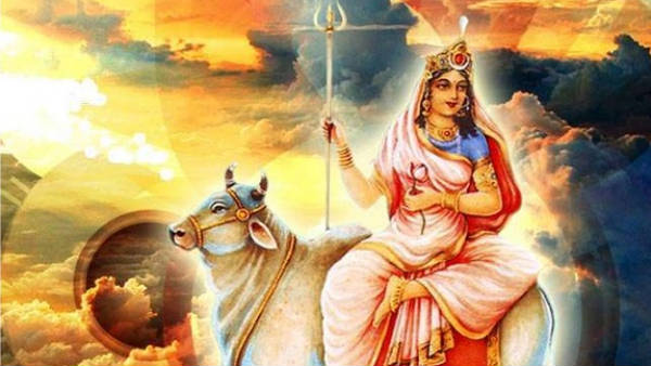 Navratri 2020 Day 1 : Worshiping Uma Maheshwari will increase wealth Navratri 2020 Day 1 : Worshiping Uma Maheshwari will increase wealth