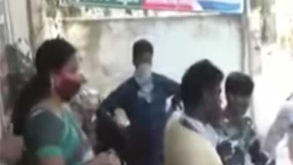 சரமாரி தாக்குதல்