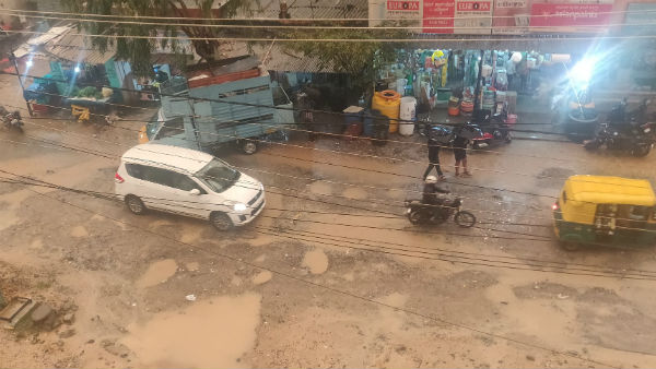 Rain lashes Bangalore since today evening Rain lashes Bangalore since today evening