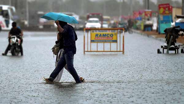 Heavy rain many parts of Chennai Heavy rain many parts of Chennai