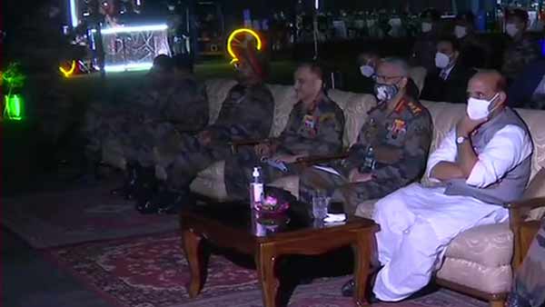 20 ராணுவ வீரர்கள் தியாகம்