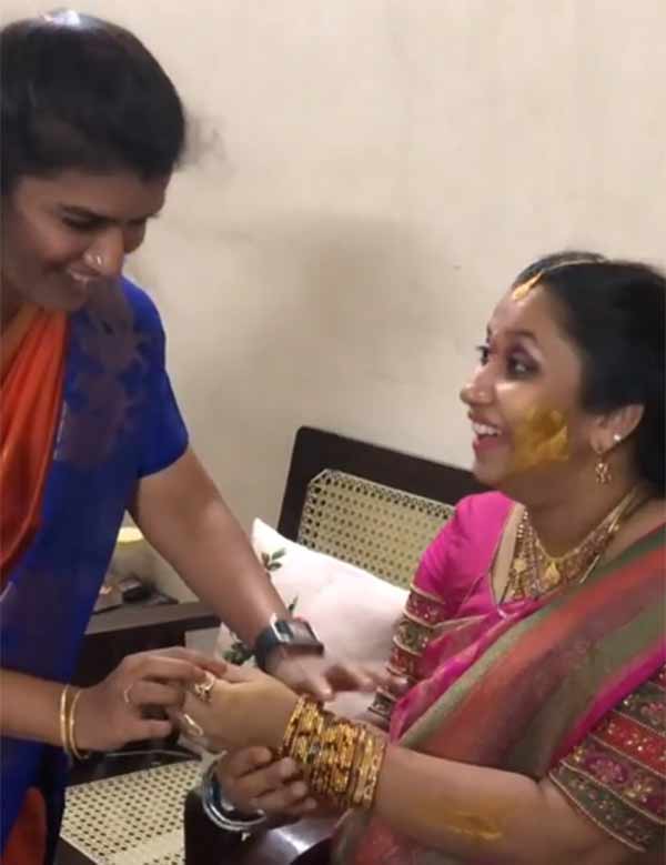 வாழ்த்துவதற்கு ரெடி