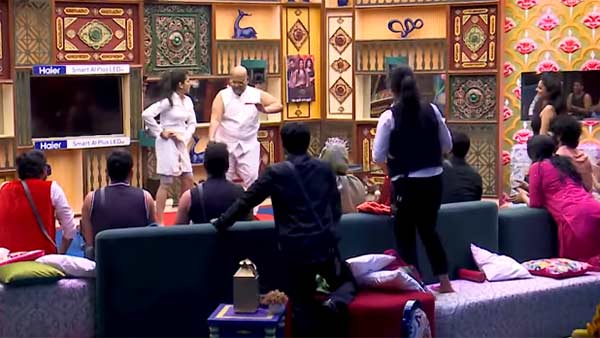 கடைசில கட்டிப் பிடிச்சாங்க பாருங்க
