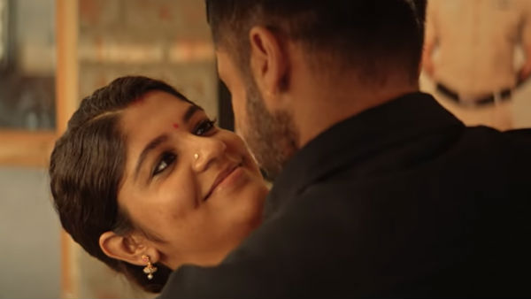 அவங்க அப்பன் வீட்டு சொத்தா