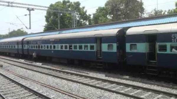Rail lines planned along key highway Rail lines planned along key highway