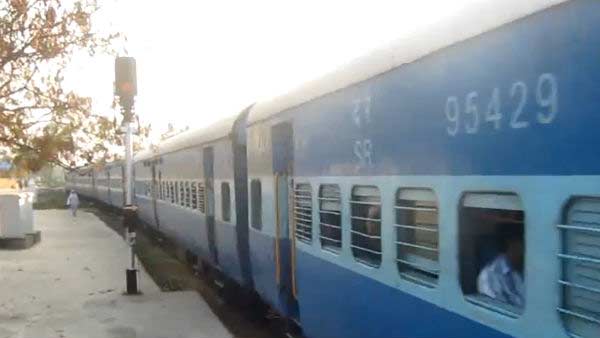 சுற்றிவளைத்த போலீஸ்