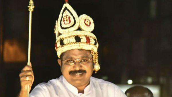 மூவர் தேர்வு
