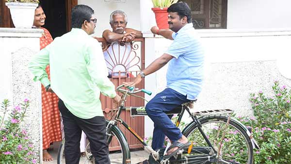 அதிமுக அதிகாரம்