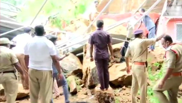 Landslide at Andhra Pradeshs Kanaga Durga temple in Vijayawada Landslide at Andhra Pradeshs Kanaga Durga temple in Vijayawada