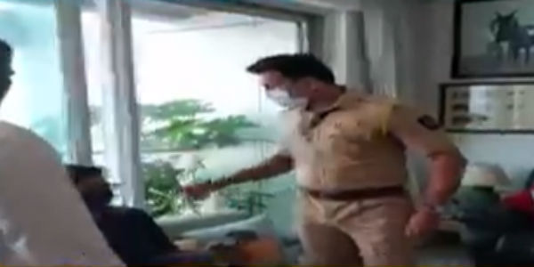 Arnab Goswami arrested by Mumbai police Arnab Goswami arrested by Mumbai police