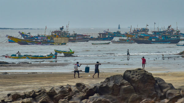 சூறாவளி வீசும்