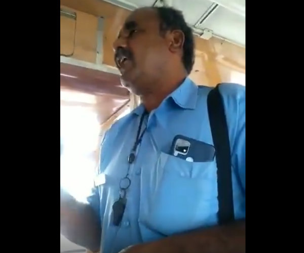 பேருந்து பயணத்தில் வாந்தி