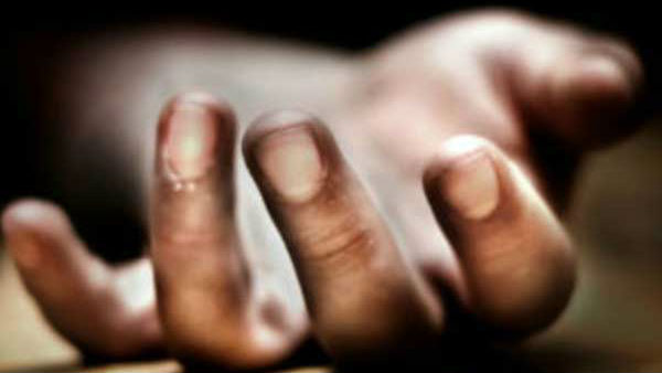 Tindivanam sub-jail policeman attempt commits suicide by tearing his hand with a blade Tindivanam sub-jail policeman attempt commits suicide by tearing his hand with a blade