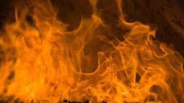 Fire breaks out in Anna nagar apartment Fire breaks out in Anna nagar apartment