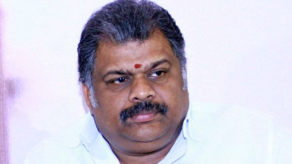 GK Vasan hoists party flag at the TMC office on the eve of the 7th anniversary GK Vasan hoists party flag at the TMC office on the eve of the 7th anniversary