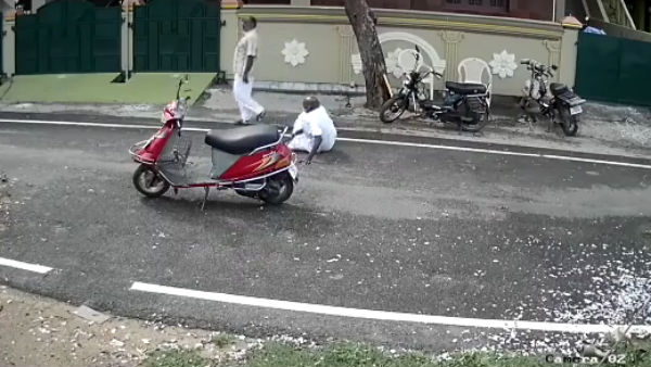 சிசிடிவி லைவ் காட்சி