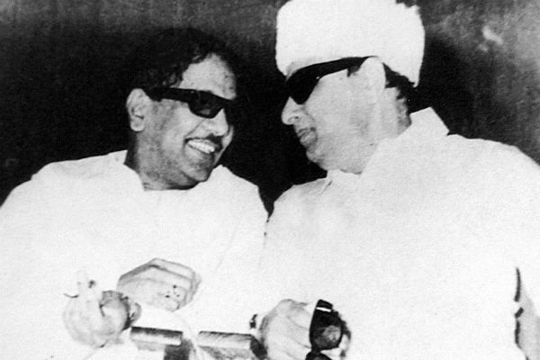 ஆர்.எம்.வீ- பால் கமிஷன்