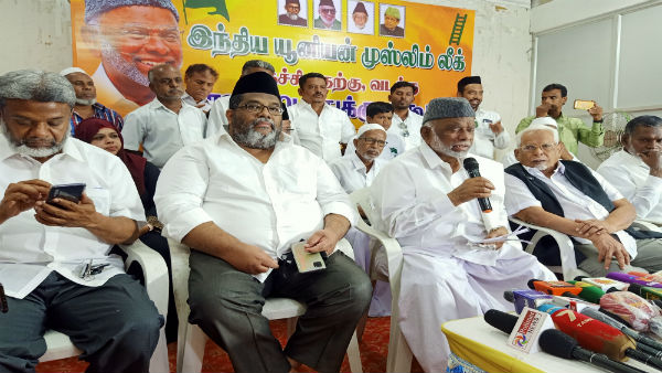 அரசு பள்ளி மாணவர்கள்