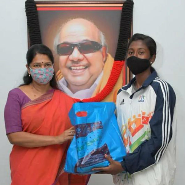 கனிமொழி