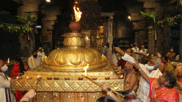லட்ச தீபம்