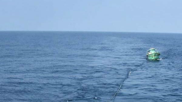 TN Fishermen Attacked by Srilanka Navy near Katchatheevu TN Fishermen Attacked by Srilanka Navy near Katchatheevu