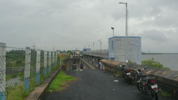 தண்ணீர் உள்ளது