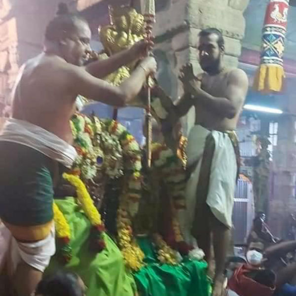 பக்தர்களுக்கு அனுமதியில்லை