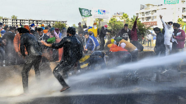 உறுதியுடன் உள்ளனர்