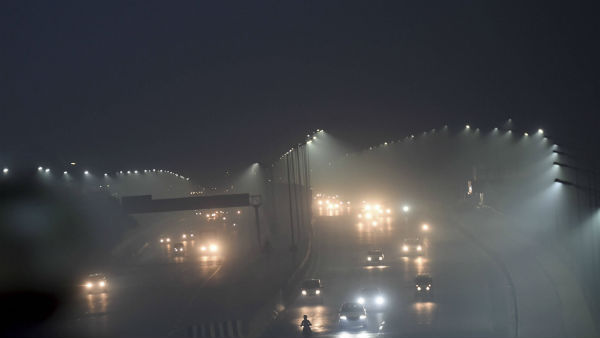 Air quality drops in Delhi as people burst crackers for Diwali Air quality drops in Delhi as people burst crackers for Diwali