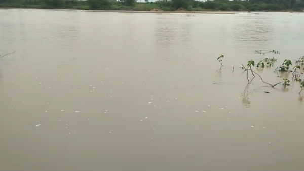 Madurantakam lake full flood warning for village people Madurantakam lake full flood warning for village people