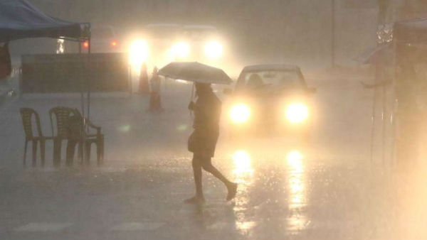 Heavy rain with thunder and lightning in Theni and Nilgiris - good news Met office Heavy rain with thunder and lightning in Theni and Nilgiris - good news Met office