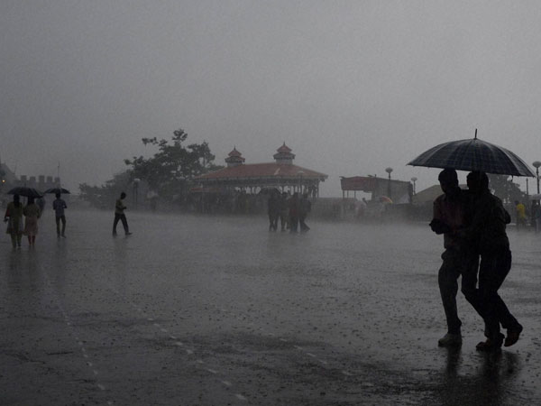 2 more days of heavy rain in Tamil Nadu ... Get ready to enjoy the people of 5 districts 2 more days of heavy rain in Tamil Nadu ... Get ready to enjoy the people of 5 districts