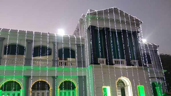 ஜொலித்த கோட்டை