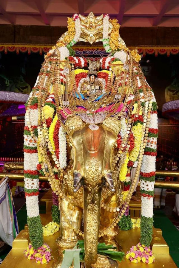 ஆகாசராஜன் மகள்