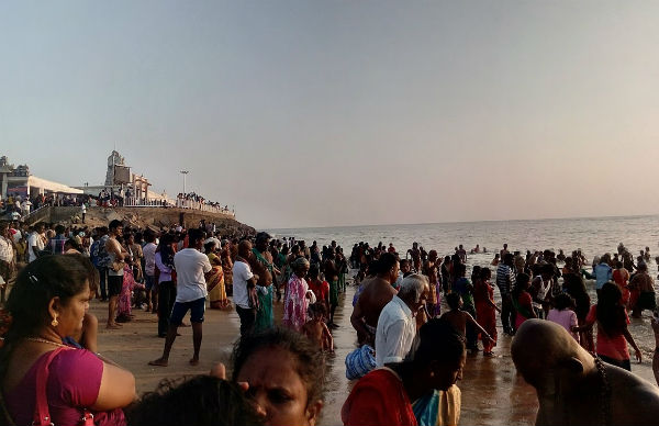 பக்தர்கள் இல்லாமல் சூரசம்ஹாரம்