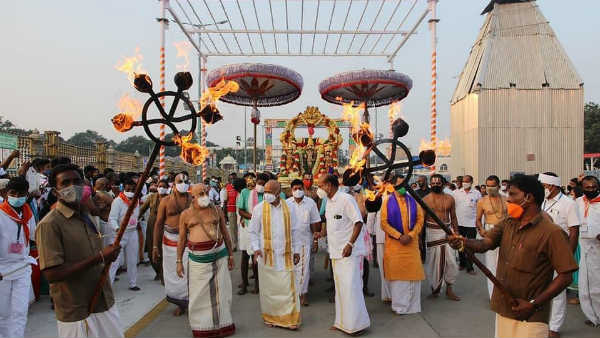 Deepavali in Tirupati: Panchangam reading at Tirumalai Elumalaiyan temple Deepavali in Tirupati: Panchangam reading at Tirumalai Elumalaiyan temple