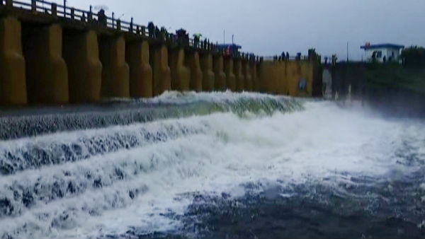 நீர் திறப்பு குறைப்பு