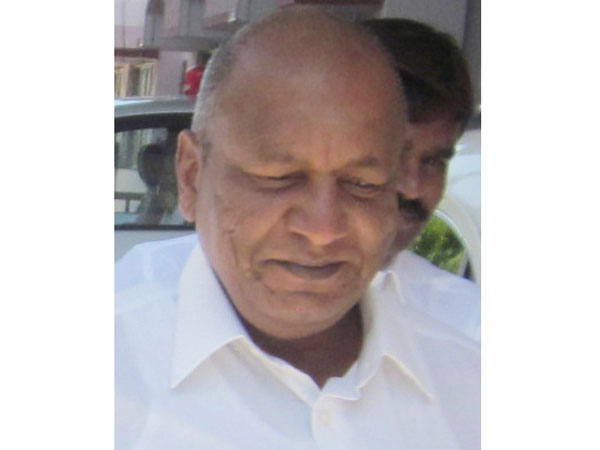 போட்டோ வீடியோ எடுத்த மர்ம நபர்