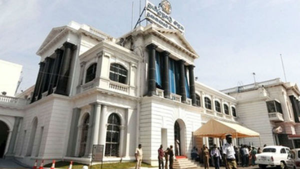 அதிகாரிகள் ஆய்வு
