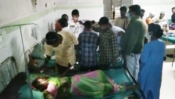 Nine people, including an auto driver, were injured near Ulundurpet Nine people, including an auto driver, were injured near Ulundurpet
