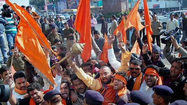 Bajrang Dal leader said Hindus will be beaten if they go to church Bajrang Dal leader said Hindus will be beaten if they go to church