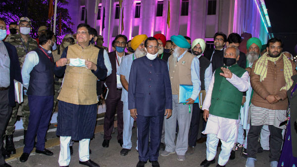 Centre- Farmers talks ended after 7 hours Centre- Farmers talks ended after 7 hours