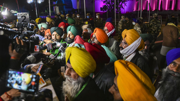 Centre- Farmers talks ended after 7 hours Centre- Farmers talks ended after 7 hours