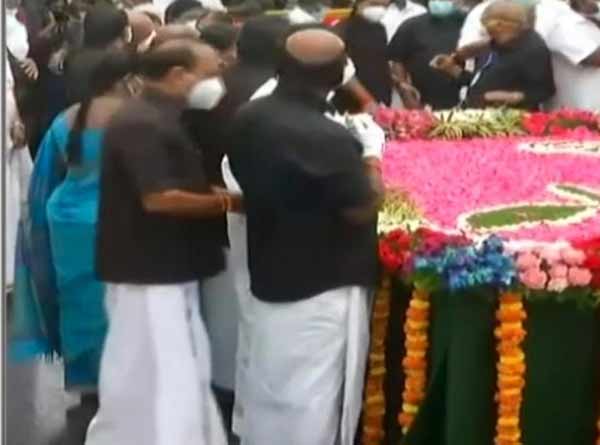 Jayalalithaa Memorial Day Tribute - OPS EPS call at 6 p.m. Jayalalithaa Memorial Day Tribute - OPS EPS call at 6 p.m.