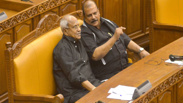 எதிரான தீர்மானம்