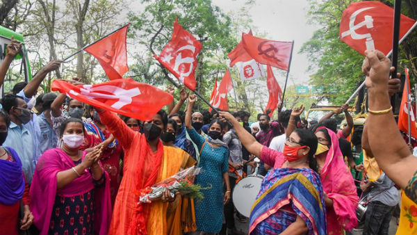 இடதுசாரிகளுக்கு ஓட்டு போட்ட காங்கிரஸ் தொண்டர்கள்